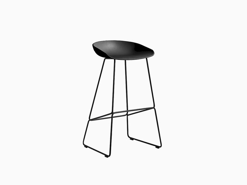 Banqueta-About-a-Stool-Preta