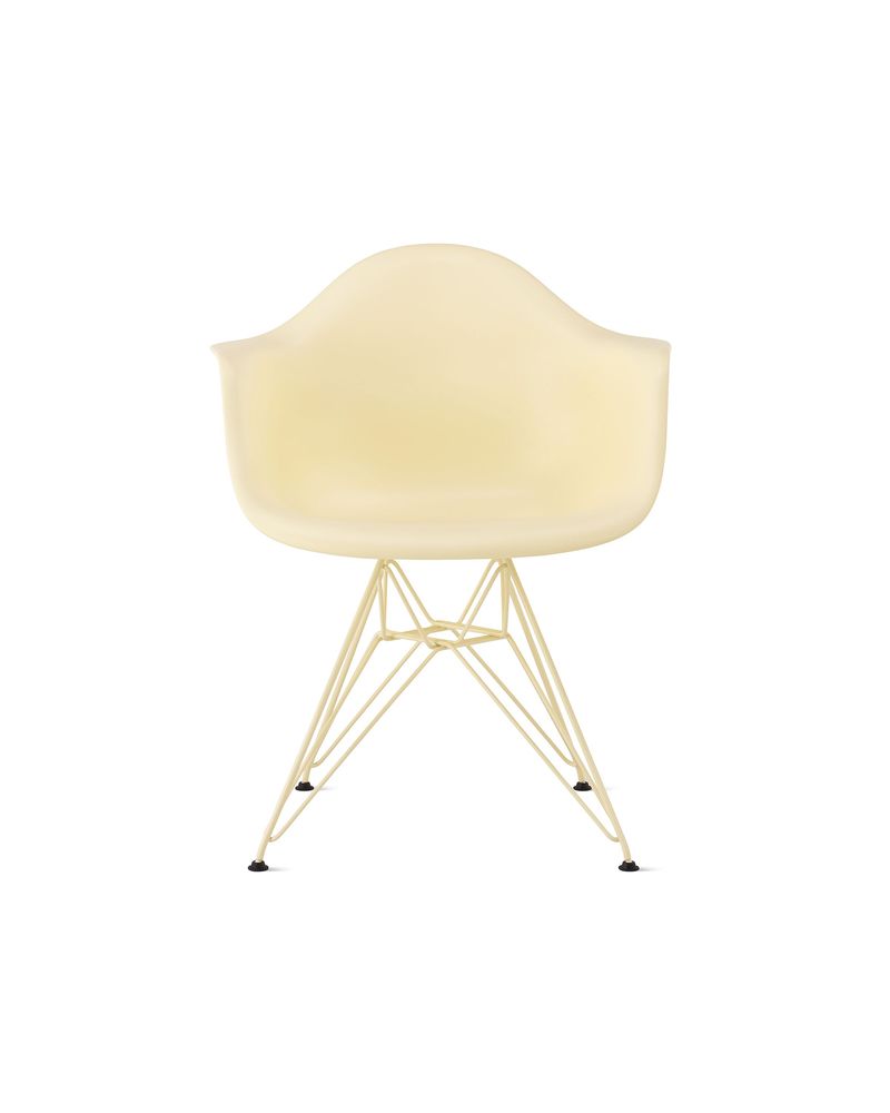 DAC-1-Cadeira-Eames-de-plastico-Moldado-com-bracos-Amarela_1