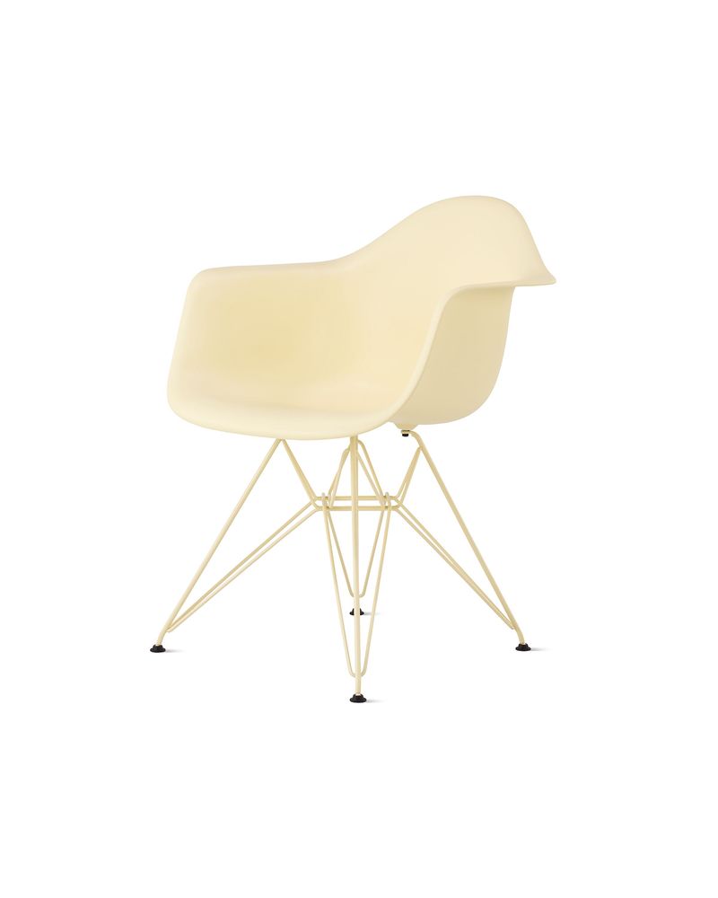 DAC-1-Cadeira-Eames-de-plastico-Moldado-com-bracos-Amarela_2